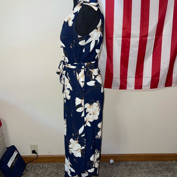 Belongsci Romper NEVER WORN - Picture 7 of 11